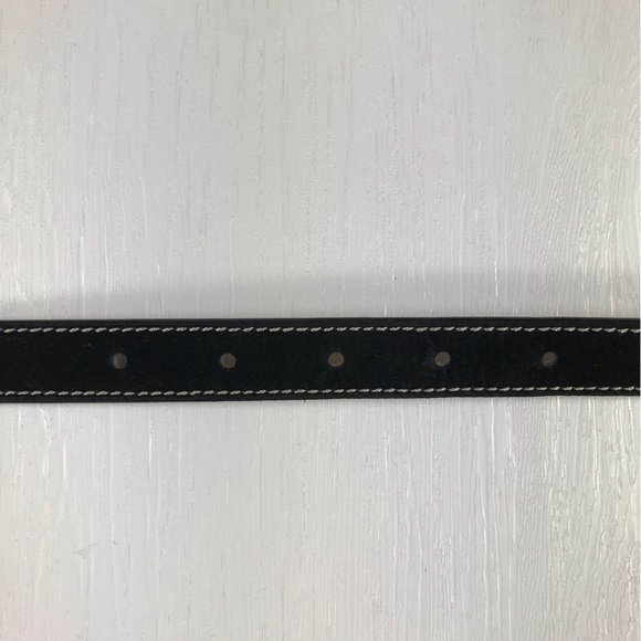 Women’s black suede belt. Gap, size medium. Good condition. - Picture 3 of 4